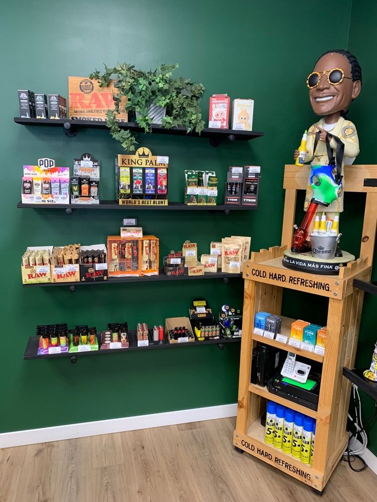 Vape pods and devices on the shelves